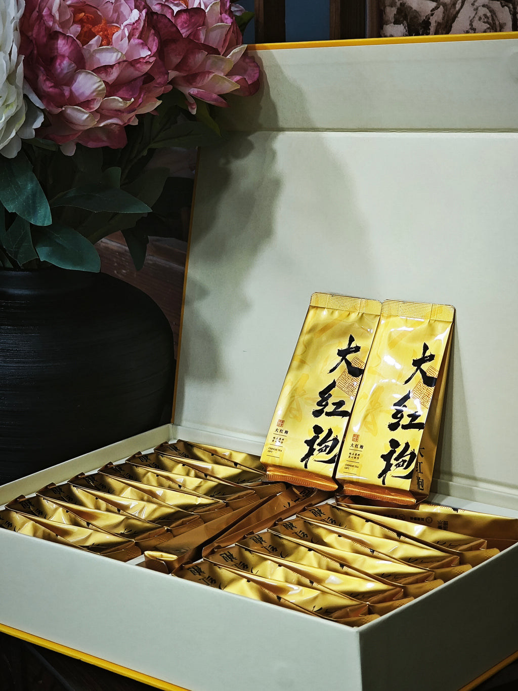 半壁江山大红袍-黄色盒装250g(8.3x30泡)